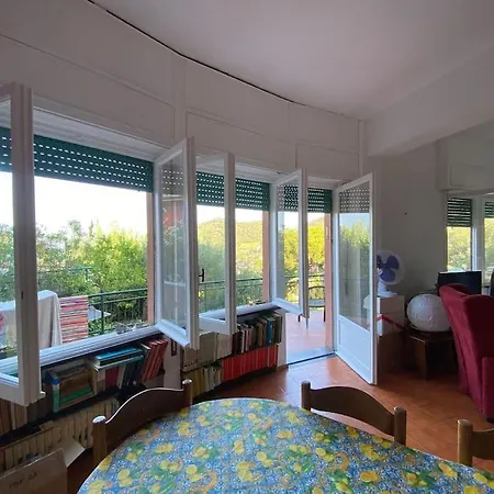 Big Holiday In Near Cinque Terre Bonassola